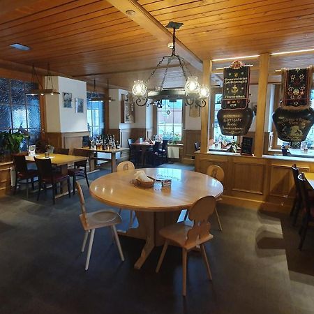 Gasthof Hirschen In Wilderswil Exterior foto
